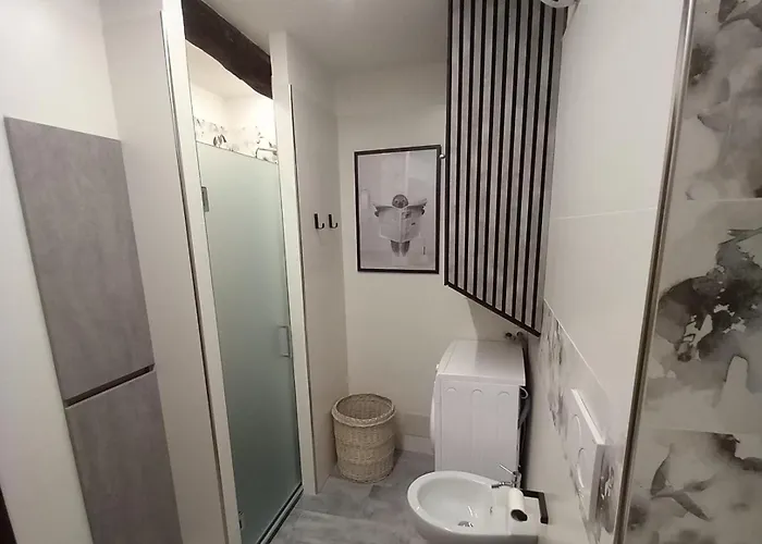 A.r.l.a. House