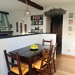 A.r.l.a. House